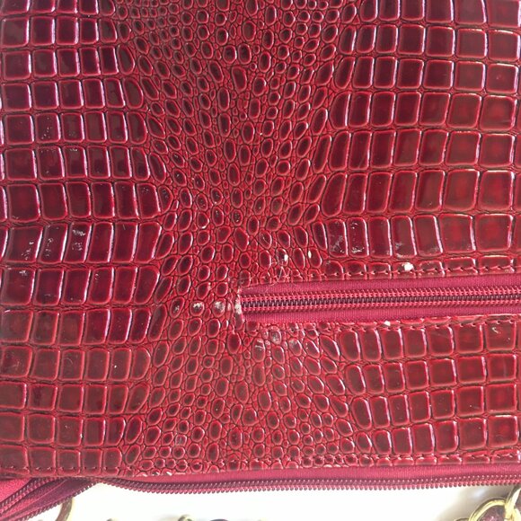 Purse Vecceli Italy Crocodile Print Handbag Gold Chain Handle Faux Burgundy Red - Picture 8 of 11